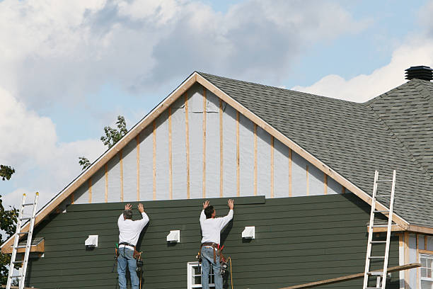 Professional Siding Repair technician working in Burbank, OH